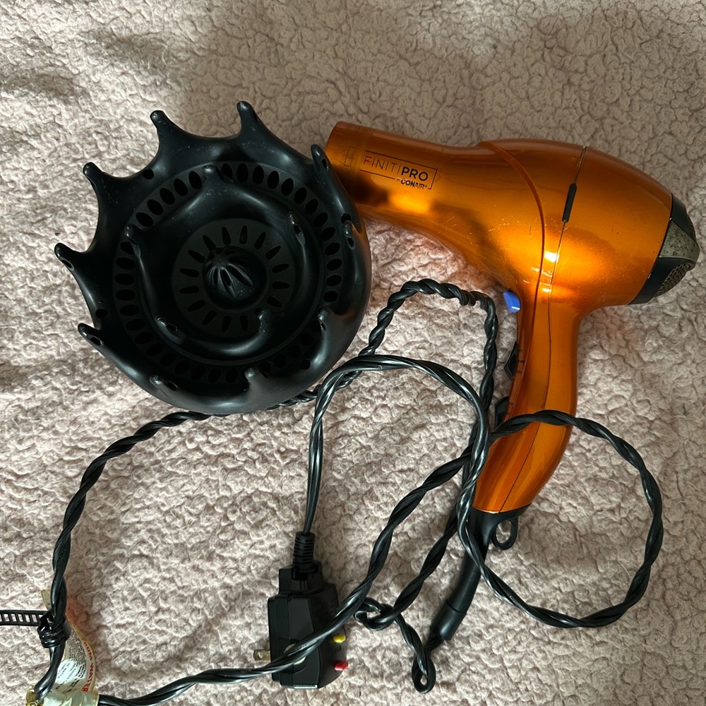 Xtava Orchid diffuser with compatible hair dryer